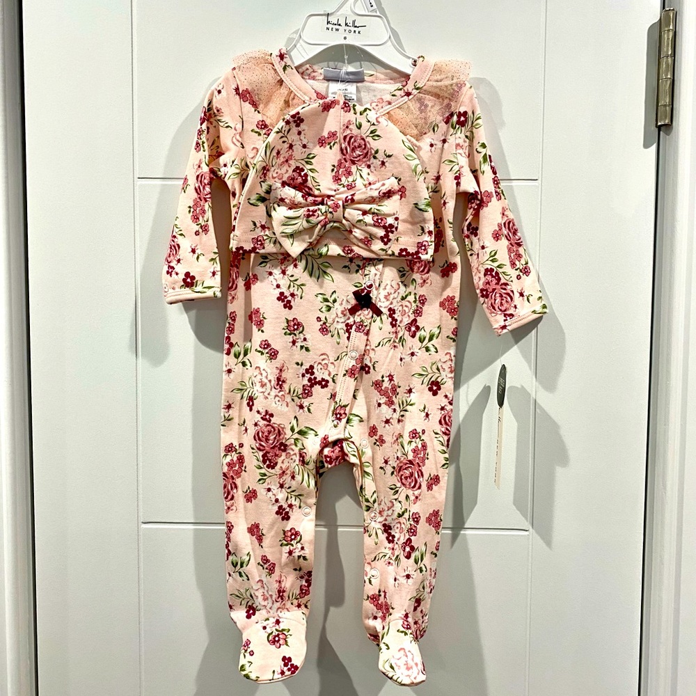 NWT Nicole Miller Floral Footie Set- Matching Hat